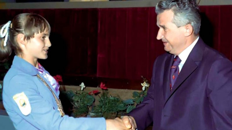 Nadia Comăneci - Nicolae Ceaușescu