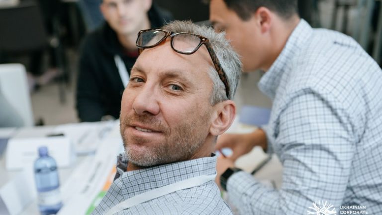 Încă un disident anti-Putin „s-a aruncat de la etaj”! Dan Rapoport avea 52 de ani și se refugiase în SUA pentru că-l sprijinise pe Navalnîi