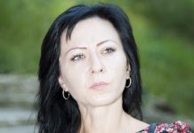 Ne tot împingem singuri…