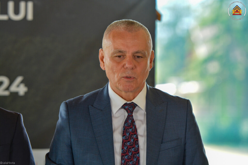 Eugen Popescu, „geniul rău” al AUR pe problema minorităților, la tribuna acțiunii naționaliste de la Izvoru Mureșului (august 2024). Sursa: FACEBOOK