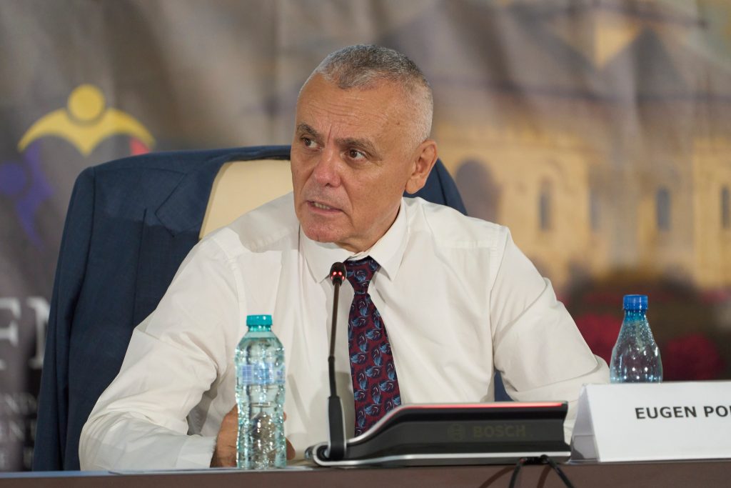 Eugen Popescu - moderator la „Academia de vară Mihai Viteazul”, august 2025