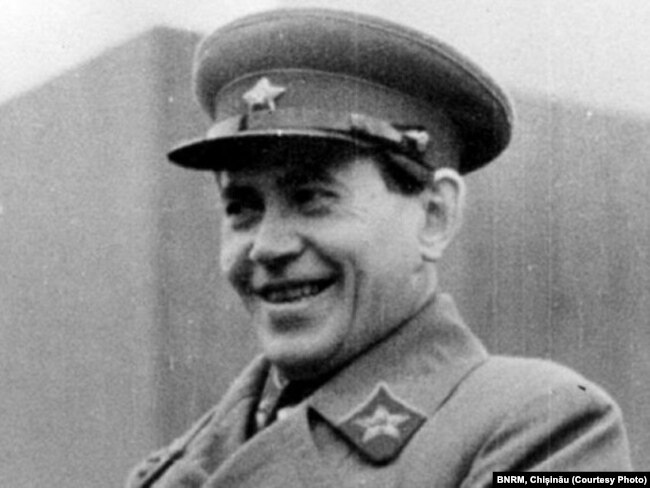 Nikolai Ejov aka Piticul Sângeros (șeful NKVD) - principalul complice al lui Stalin la organizarea Marii Terori. Sursa: Radio Europa Liberă
