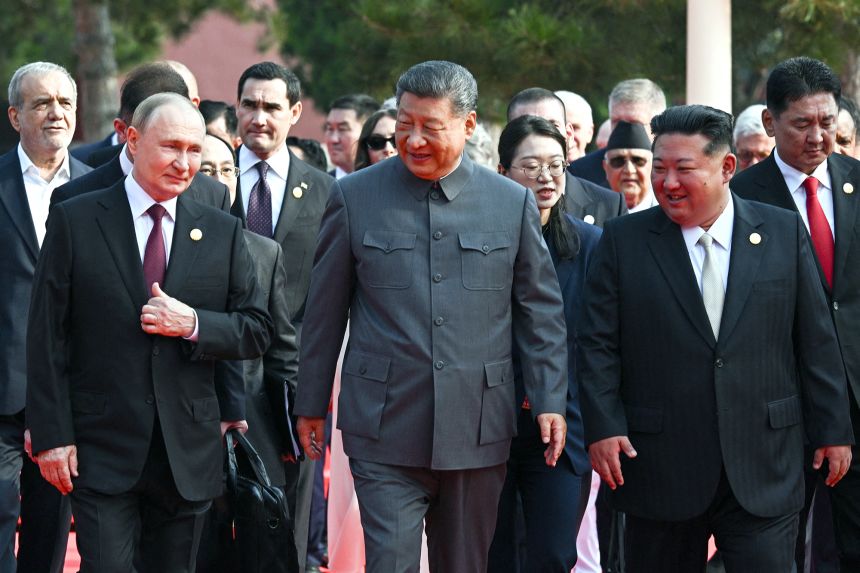 Trimuvirii Axei Răului - Putin, Xi și Kim. Sursa: Getty Images via CNN