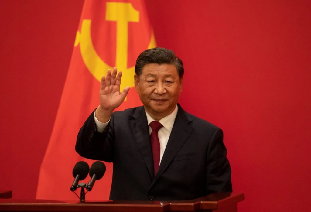 Xi Jinping la tribuna celui de-al XX-lea Congres al Partidului Comunist Chinez. Sursa: Bloomberg News