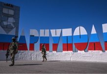 Rușii au jefuit muzeele din Mariupol. Tablouri celebre au fost duse la Moscova, în locul lor au fost expuse fotografii ale „eliberatorilor” ruși!