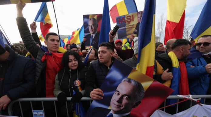 Georgistul cu pantaloni roșii a dat cu pumnul pentru „turul 2 înapoi”, dar a scăpat ușor: doi ani cu suspendare. A stat, totuși, 5 luni în arest preventiv