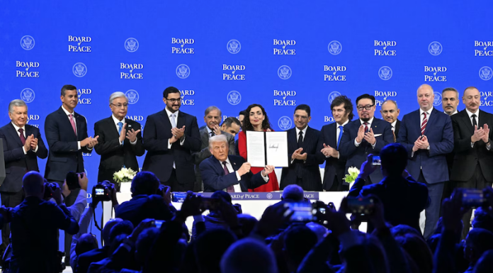 Doar 19 țări au intrat în Consiliul trumpist al Păcii: Belarus, Pakistan, Uzbekistan, Kazahstan, Qatar, Bahrain, Mongolia, Maroc, Egipt… Din UE, doar Ungaria și – pe ascuns – un escroc din Bulgaria. Aproape nimeni din NATO!