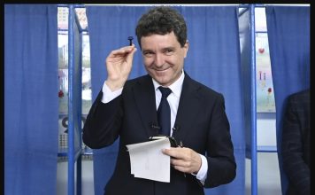 Bizarele opțiuni geopolitice ale lui Nicușor Dan. De ce n-a fost la Davos și la München? De ce s-a dus la Trump? A fost luat ostatic de un grup ocult de interese geopolitice? FOTO: APNews/Eduard Vinatoru