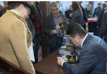 Limba dulce… Ghilezan: „Gabriel Oprea – generalul care a refuzat să-și trădeze țara”. Propagandistul georgist a văzut „oameni frumoși” la lansarea maculaturii „de izmană”