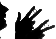 Statul român, impotent în fața bigamiei: o femeie din Arad s-a măritat în Suceava deși mai avea un soț și în Vrancea!