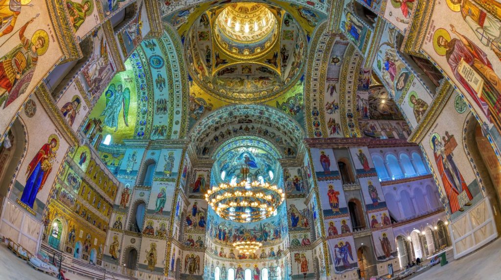 Catedrala Mântuirii Neamului (interior) - visul de aur al Patriarhului Daniel. FOTO: Catedrala-Nationala.ro