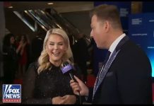 VIDEO. ”Păpușa lui Trump” a anticipat: ”Vor fi focuri de armă în această seară. Va fi captivant!”