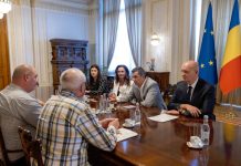 În timp ce urlă că ”nu ne vindem țara”, Grindeanu și PSD ”împing” un proiect de lege prin care străinii ne pot expropria și morții din morminte!