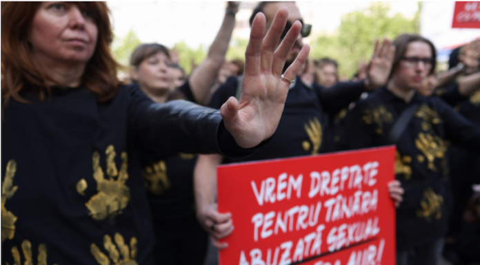 Violatorii AUR au fost trimiși în judecată. Victima lor: o minoră de 17 ani