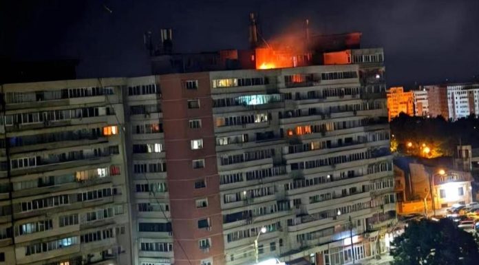 VIDEO. Războiul lui Putin a ajuns și în România! Doi răniți la Galați, într-un bloc lovit de o dronă rusească. A fost alertată NATO. Simion și AUR menajează Rusia!