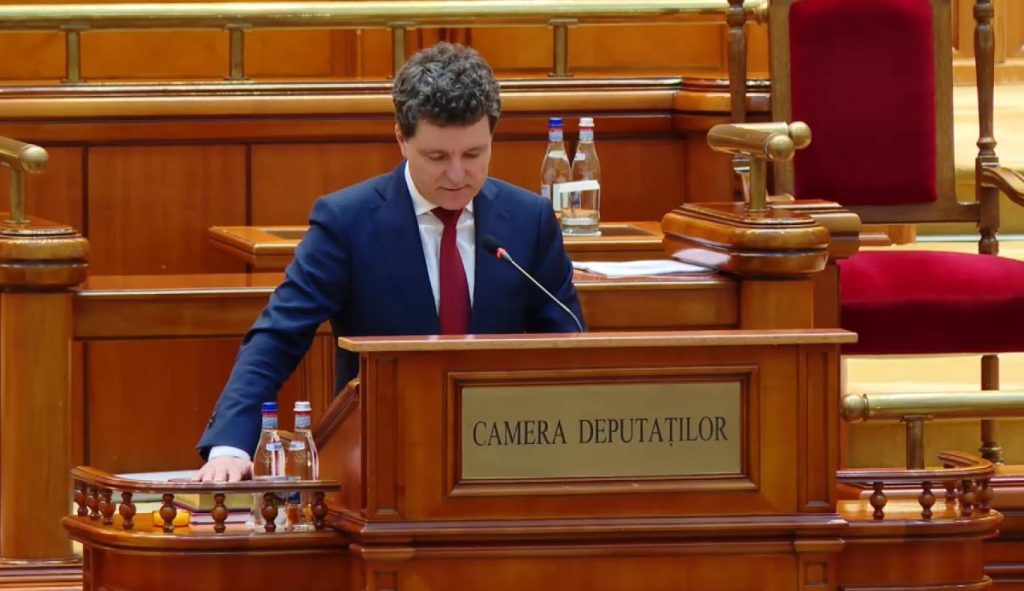 Nicușor Dan la depunerea jurământului ca Președinte al României. FOTO: Euronews