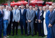Poza trădării ”liberale”: Veștea, Bode, Gorghiu, Thuma, Stroe, fericiți printre PSD-iști. Lângă Grindeanu apare și Tomac