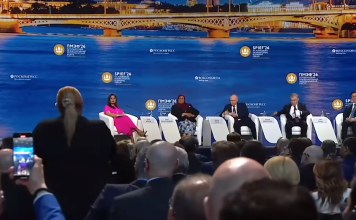 Trântitoarea moscovită și Unirea