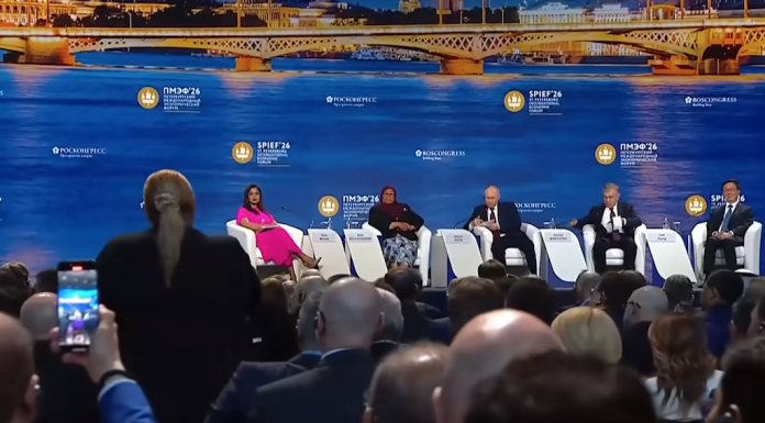 Trântitoarea moscovită și Unirea