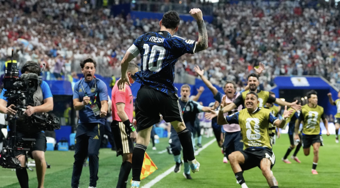 Prima finală mondială Argentina – Spania! / Trupa lui Messi, din thriller în thriller: a patra calificare dramatică / Englezii au condus până în minutul 85 / ”Minutul de aur” al Argentinei: 90+2