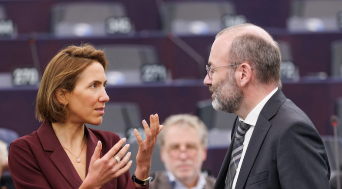 Motorul franco-german a pornit mașinăria împotriva abuzului PSD-CCR-Savonea în ”cazul Fritz”. Șefii PPE și Renew cer Comisiei Europene să condiționeze banii acordați României prin PNRR de respectarea statului de drept și a legislației UE