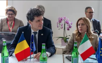 Prietenii diviziunii și anti-Kamasutra lui Nicușor Dan